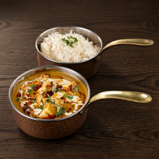 Curry: Chicken Curry (N).